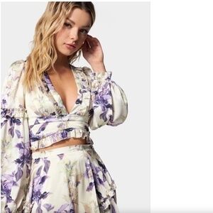 Bebe Yoryu Ruffle Wrap Top in Lily Print Floral Cream Purple Size 6